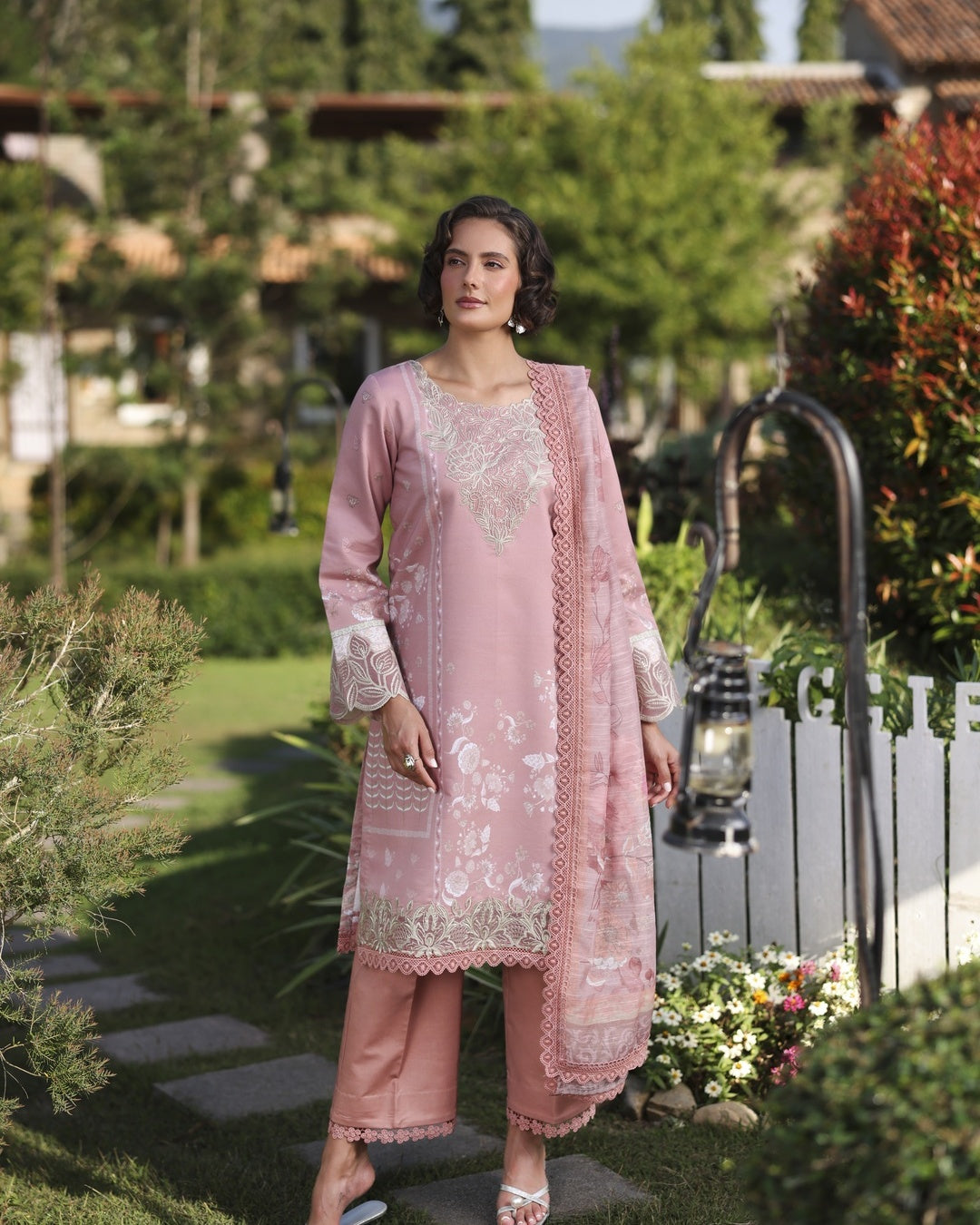 Ayleen | Weave & Wonder Digital Printed Lawn | Khushrang