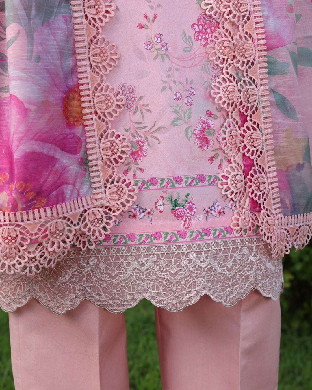 Ayleen | Weave & Wonder Digital Printed Lawn | Raksh