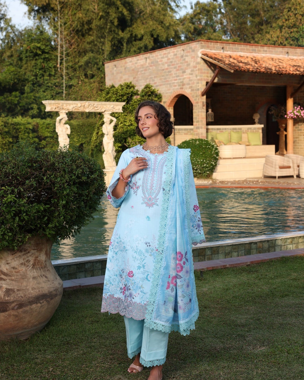 Ayleen | Weave & Wonder Digital Printed Lawn | Mehfooz
