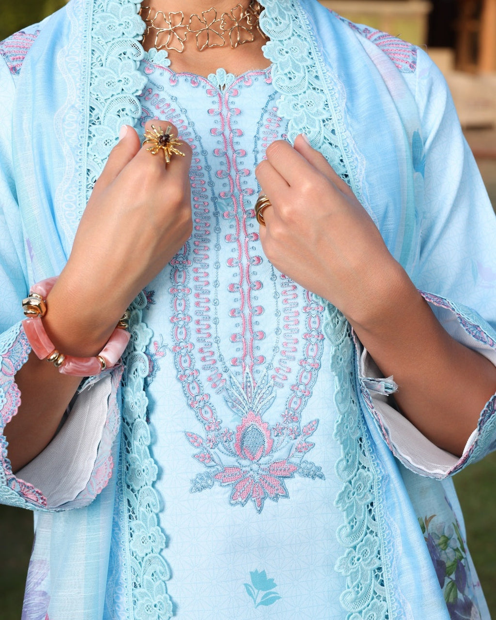 Ayleen | Weave & Wonder Digital Printed Lawn | Mehfooz