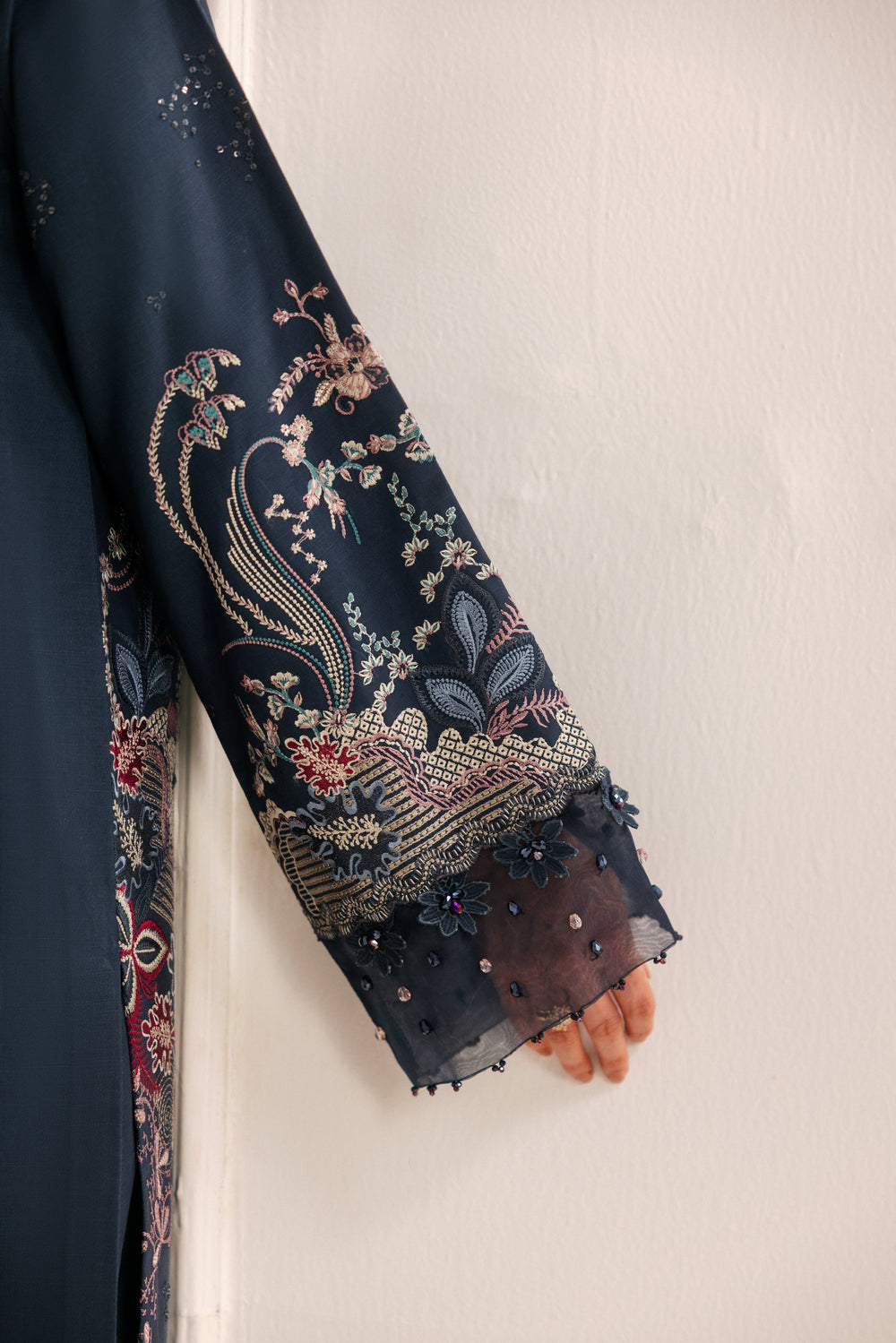 Florent | Luxe Silk Edit 26 Winter | Obsidian Bloom