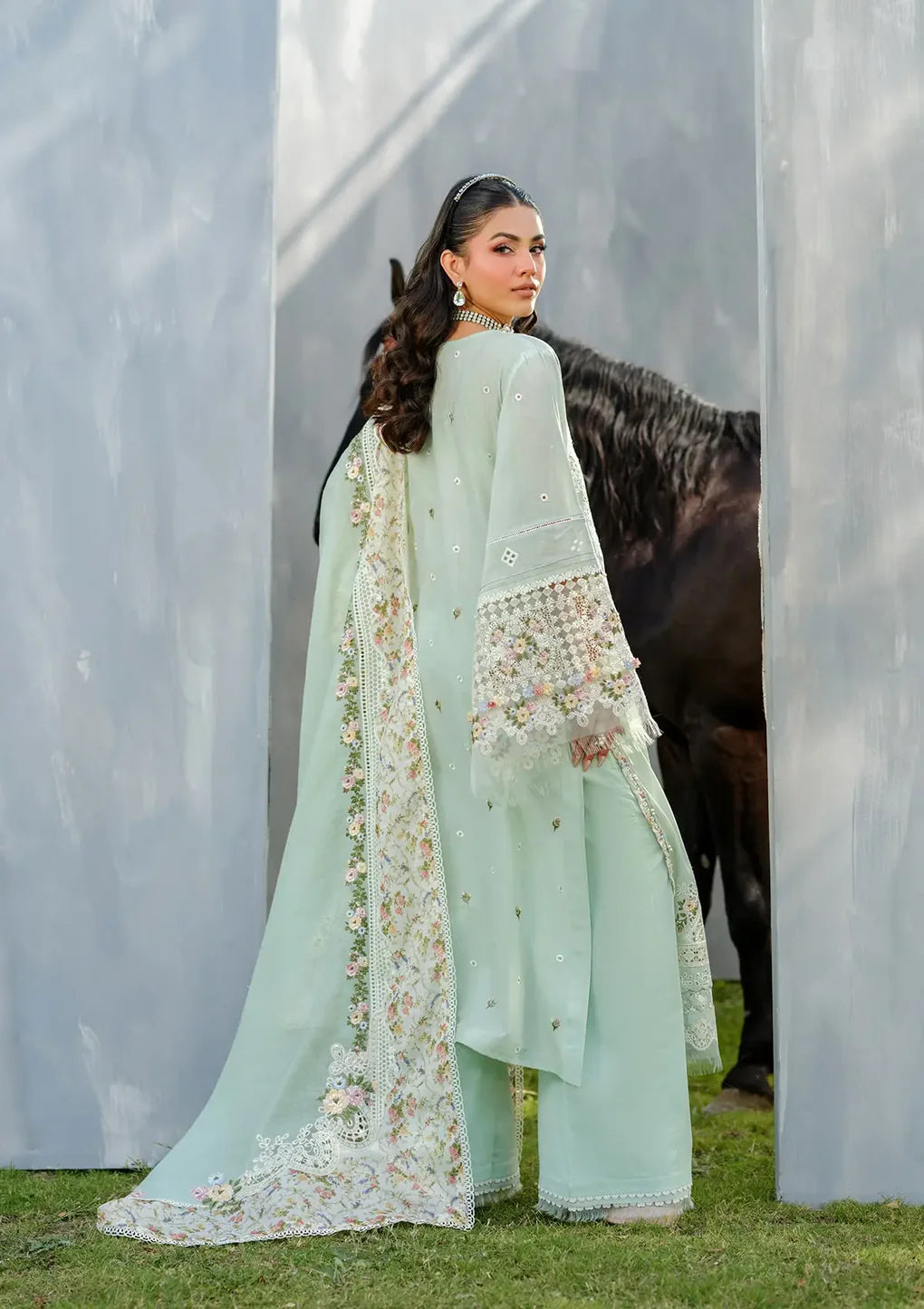 ELAF | LUXURY LAWN 25 VOL 2 | ELH-4B FROSTEL