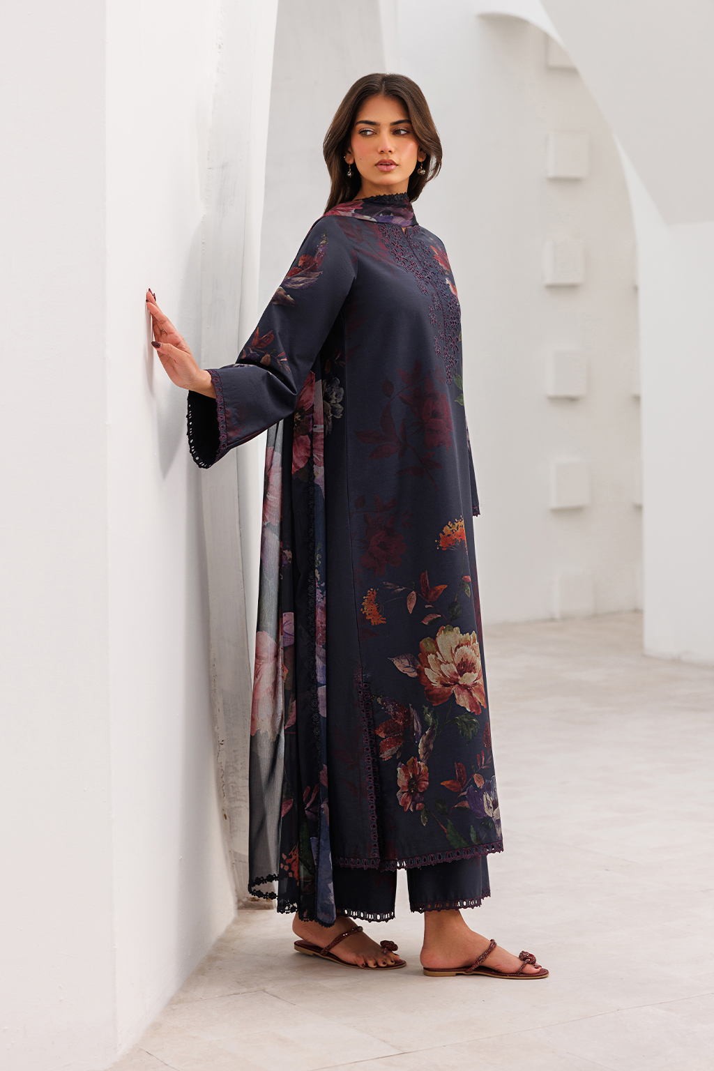 Iznik | Printed Lawn | UE-645