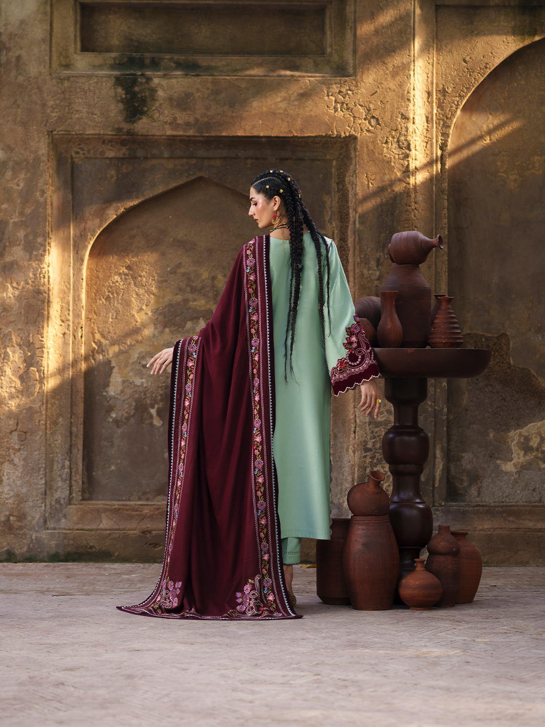 BIn Ilyas | Gulnar Karandi '26 Winter | 1012 A