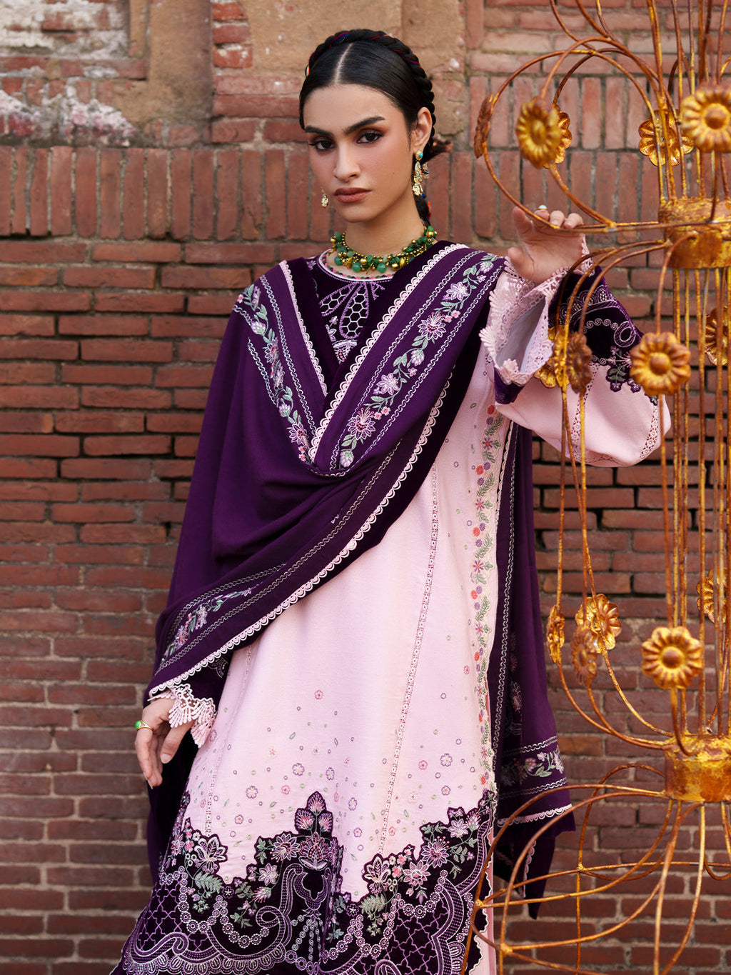 BIn Ilyas | Gulnar Karandi '26 Winter | 1012 B