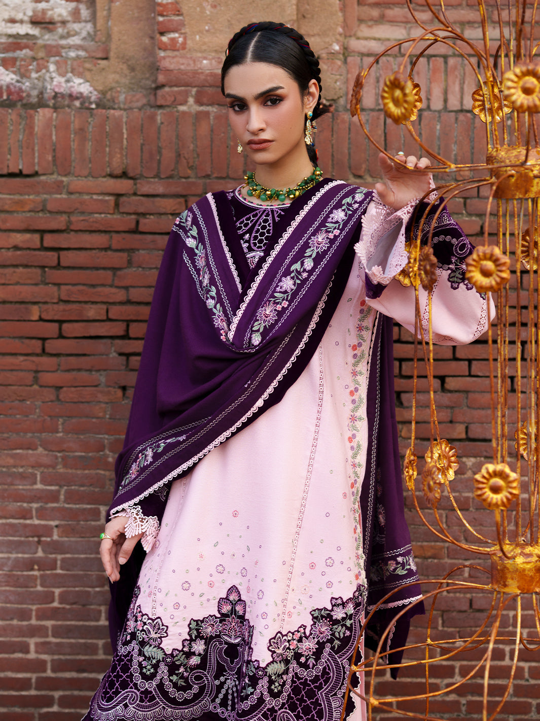 BIn Ilyas | Gulnar Karandi '26 Winter | 1012 B