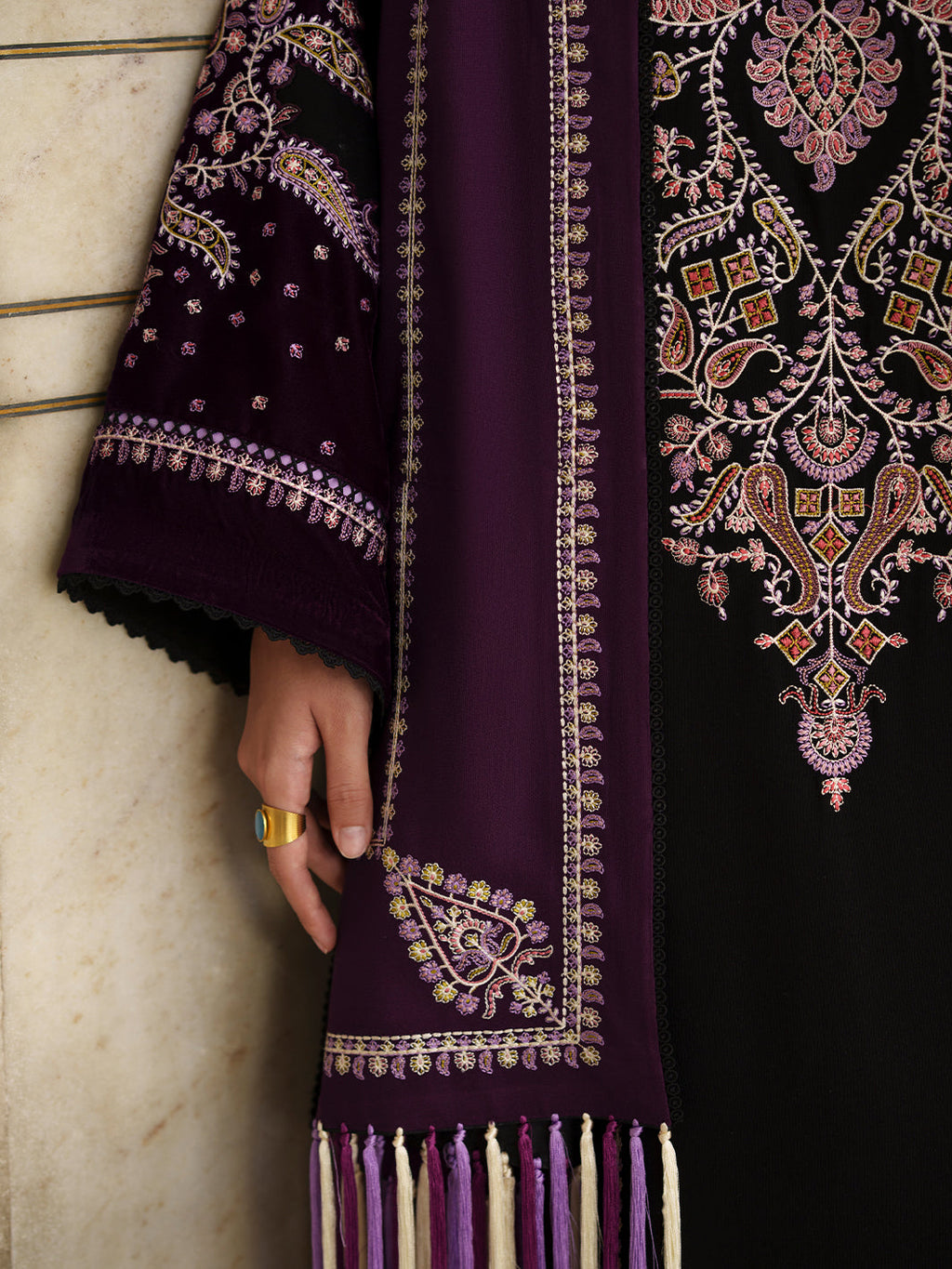 BIn Ilyas | Gulnar Karandi '26 Winter | 1013 B