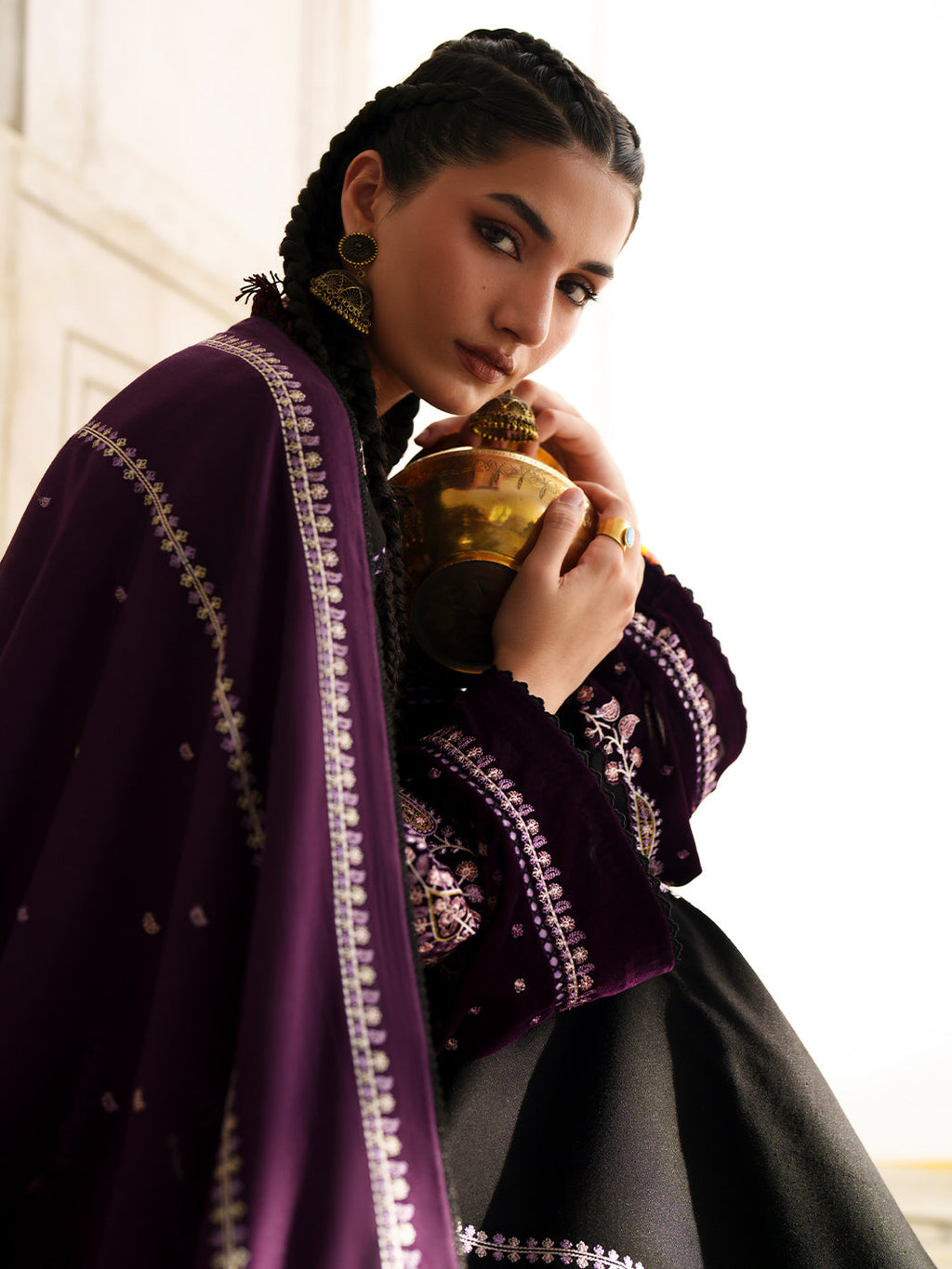 BIn Ilyas | Gulnar Karandi '26 Winter | 1013 B