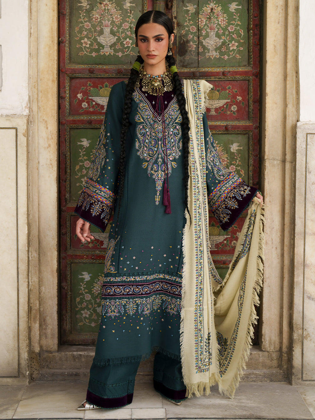 BIn Ilyas | Gulnar Karandi '26 Winter | 1014 A