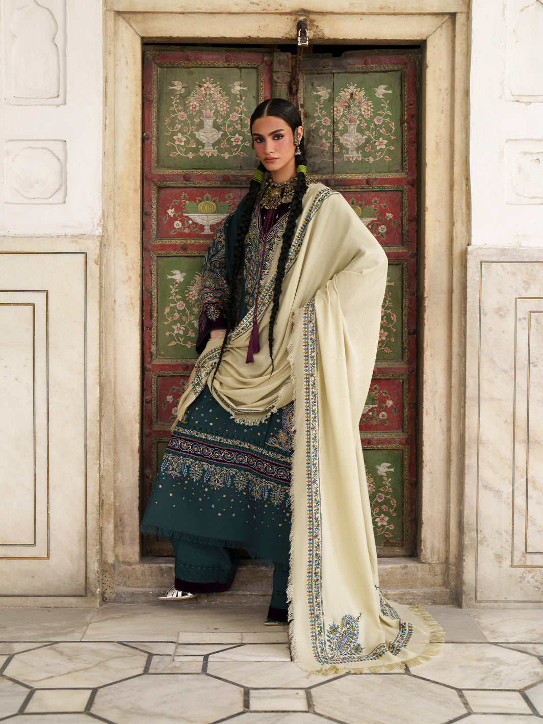 BIn Ilyas | Gulnar Karandi '26 Winter | 1014 A