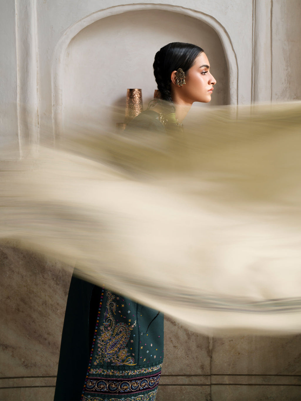 BIn Ilyas | Gulnar Karandi '26 Winter | 1014 A