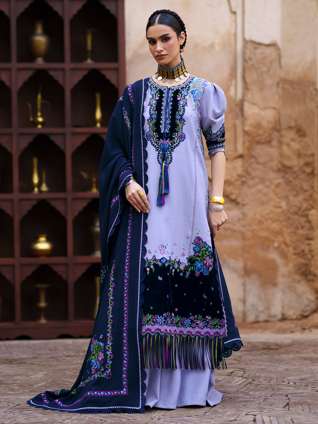 BIn Ilyas | Gulnar Karandi '26 Winter | 1015 B