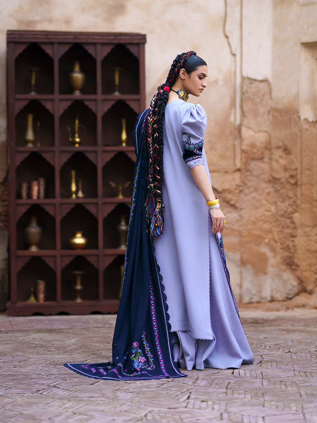 BIn Ilyas | Gulnar Karandi '26 Winter | 1015 B
