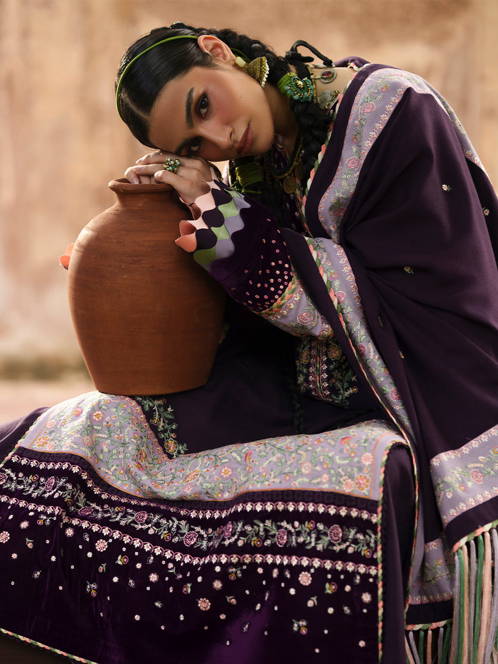 BIn Ilyas | Gulnar Karandi '26 Winter | 1016 B