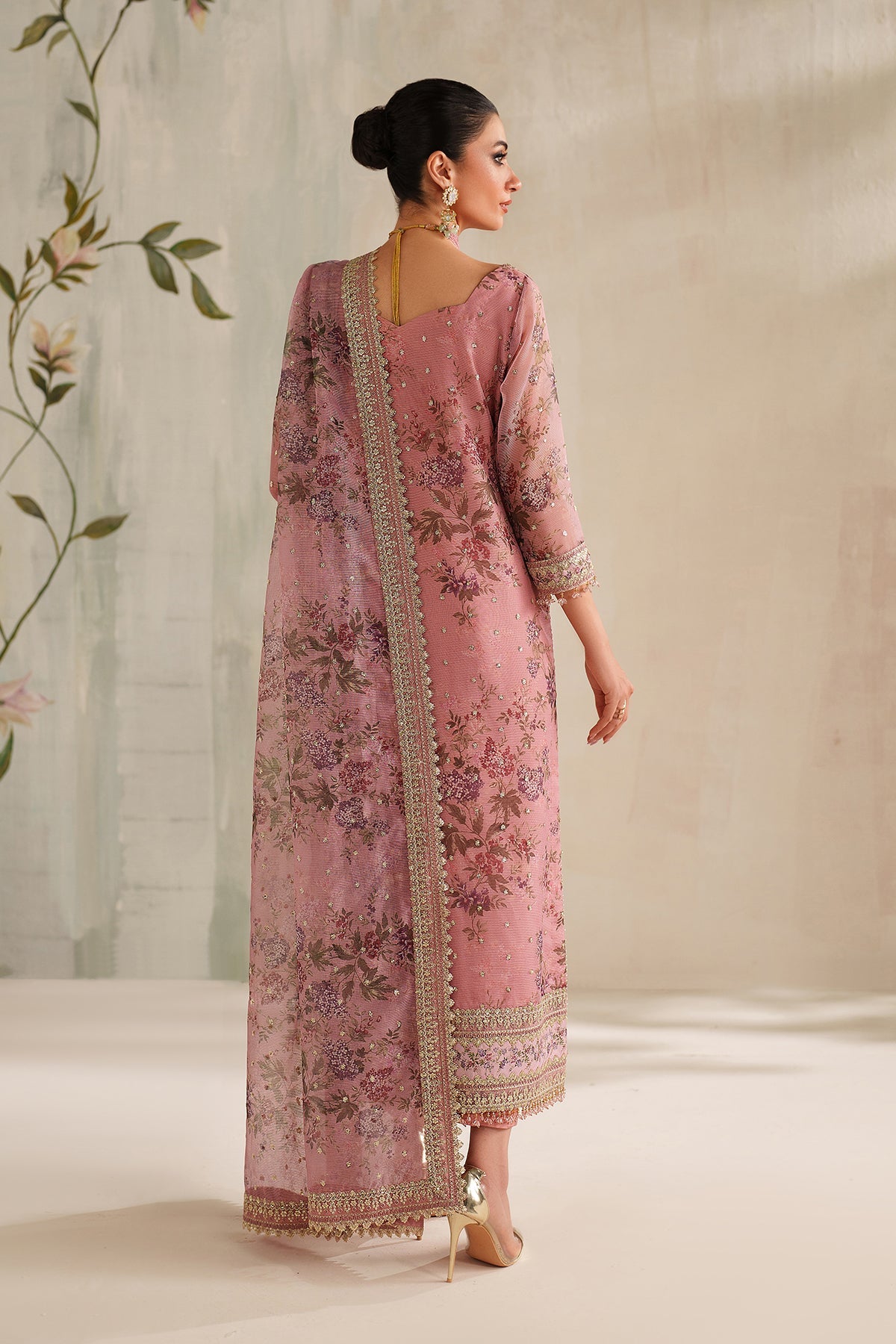 Baroque | EMBROIDERED COTTON NET | UF-4374