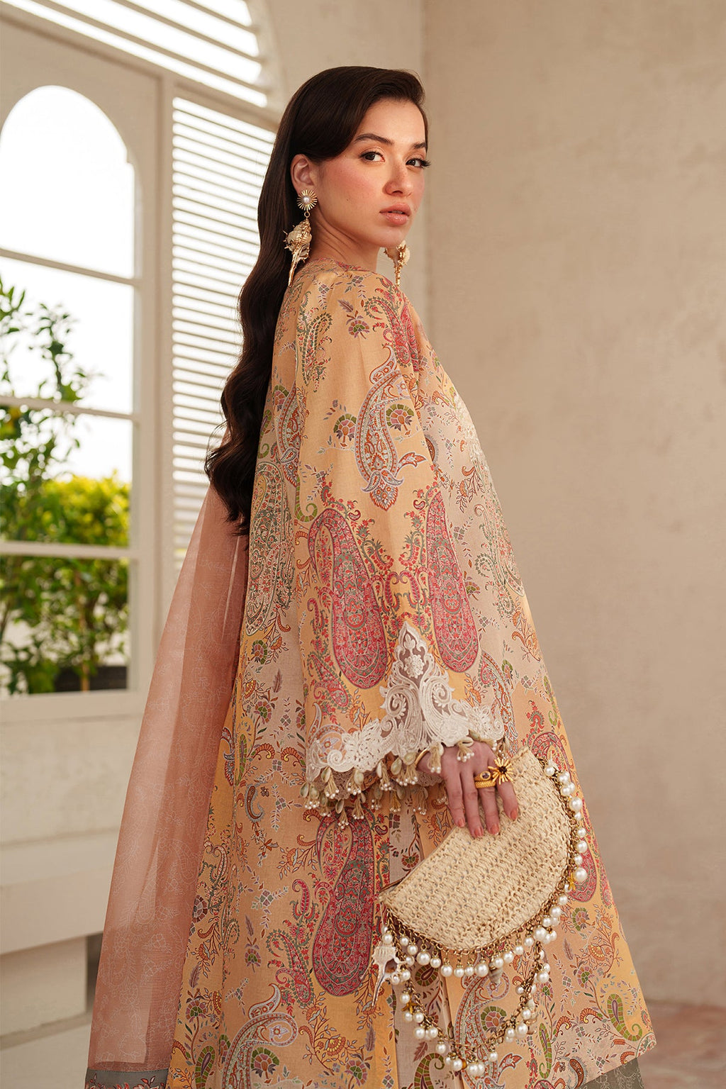 Baroque | Embroidered lawn | UF-4403