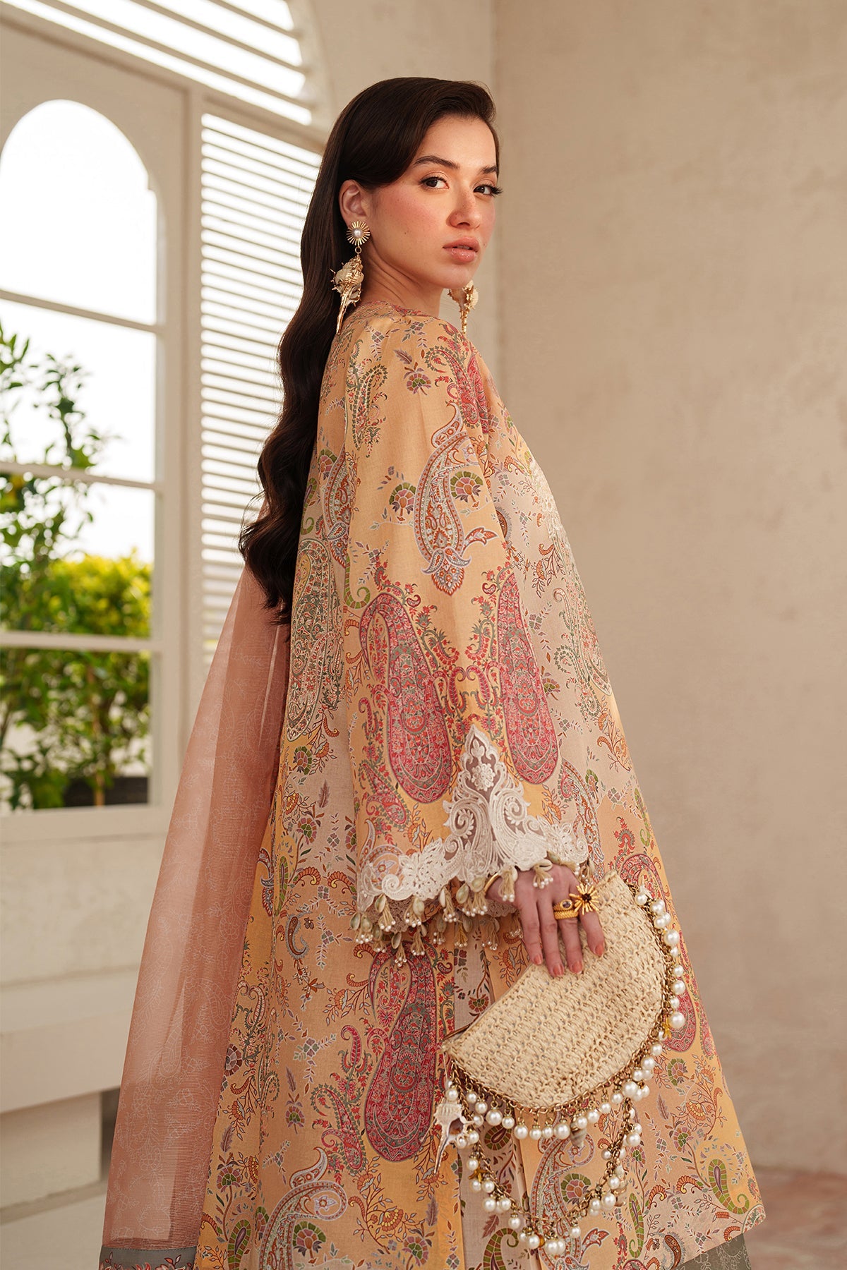 Baroque | Embroidered lawn | UF-4403