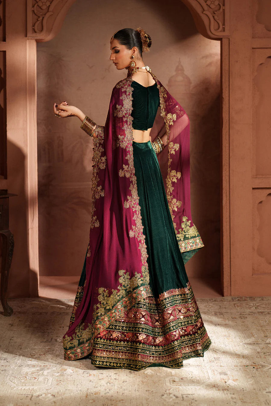 IZNIK | VELVET FORMALS | IV-65