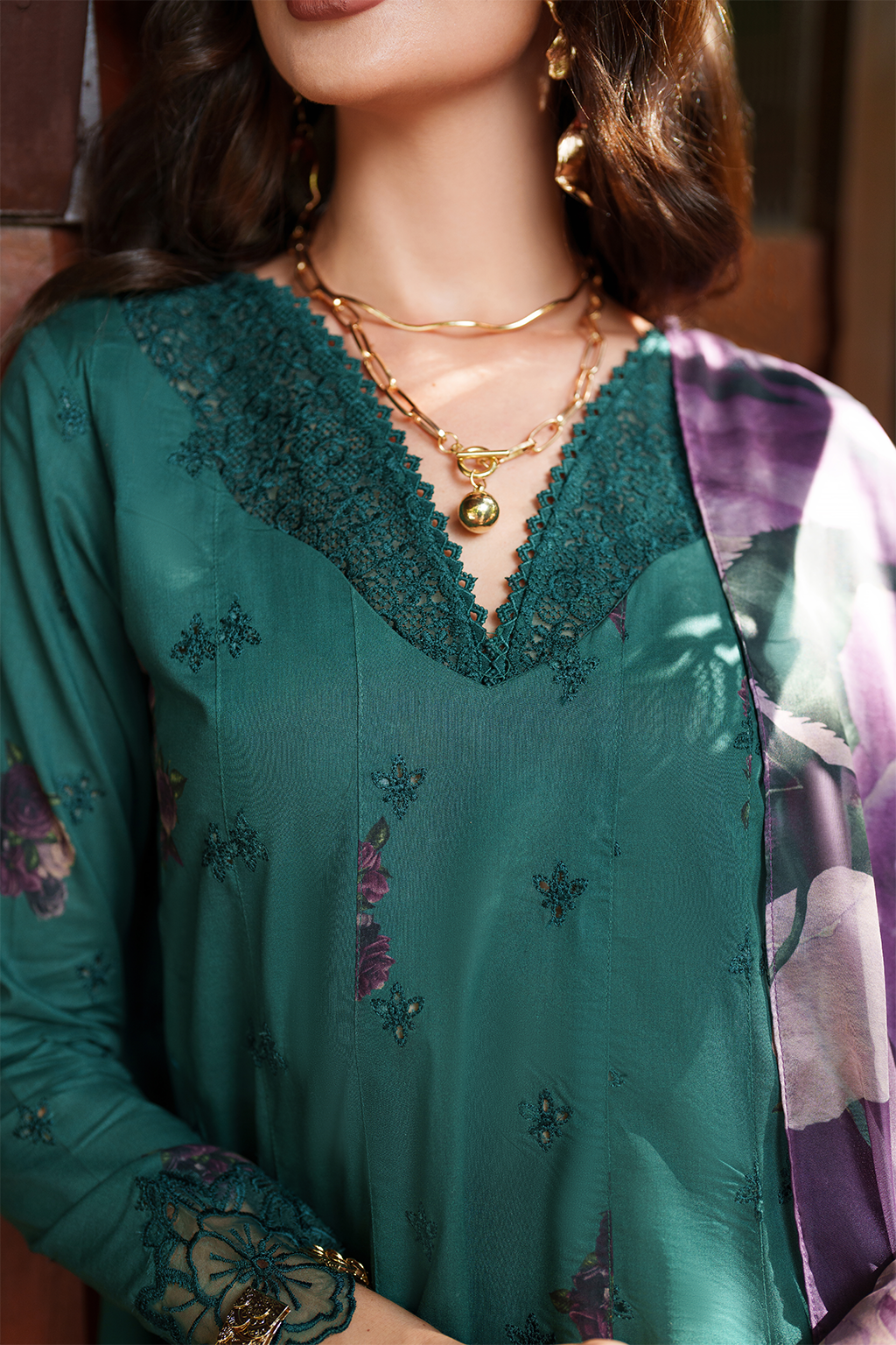 Iznik | Exclusive Printed Lawn | UE-524