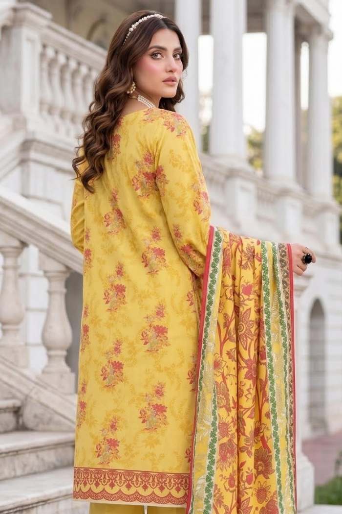 Mushaim | 3 Pc Lawn VOL 8 | M8-05