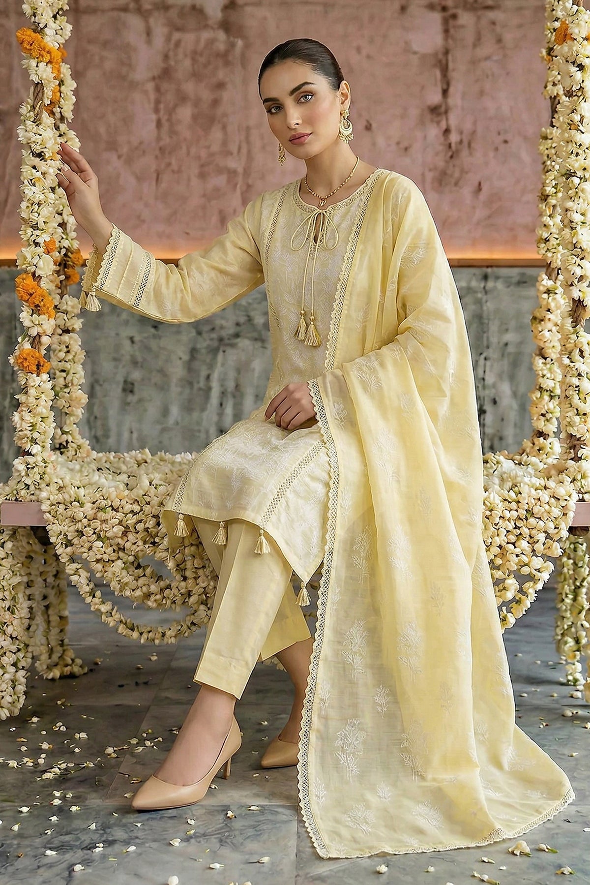 Noor E Fajar | Saira Luxury Lawn | NF-1556
