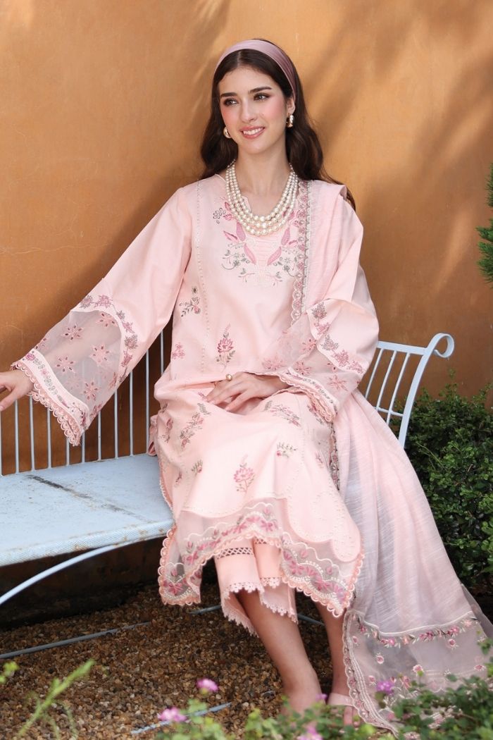 Rang rasiya | Raaya Luxury Embroidered Lawn | Eva