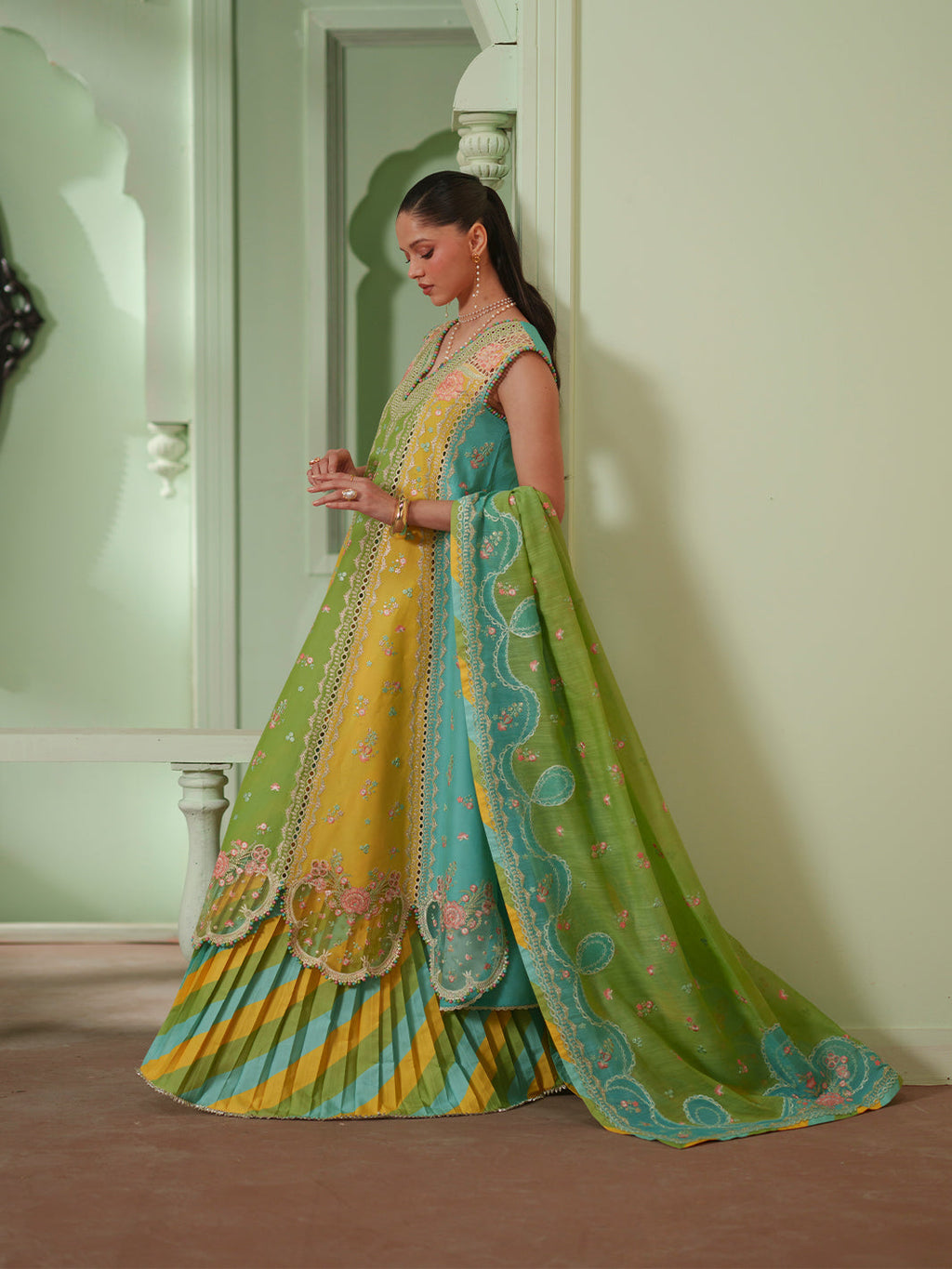Bin ILyas | Mashriq Luxury Lawn '26 | D-114-A