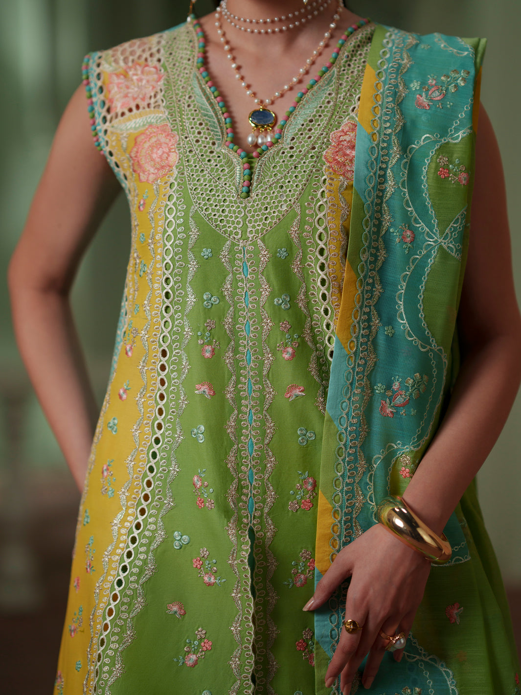 Bin ILyas | Mashriq Luxury Lawn '26 | D-114-A