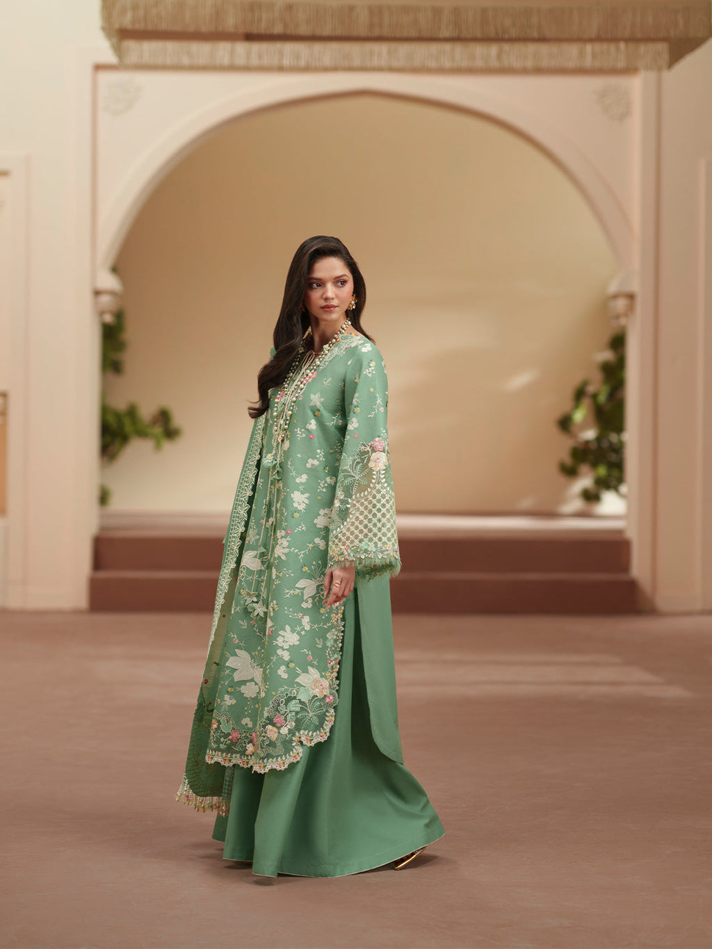 Bin ILyas | Mashriq Luxury Lawn '26 | D-117-A