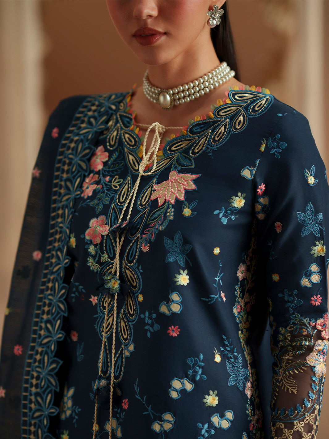 Bin ILyas | Mashriq Luxury Lawn '26 | D-117-C