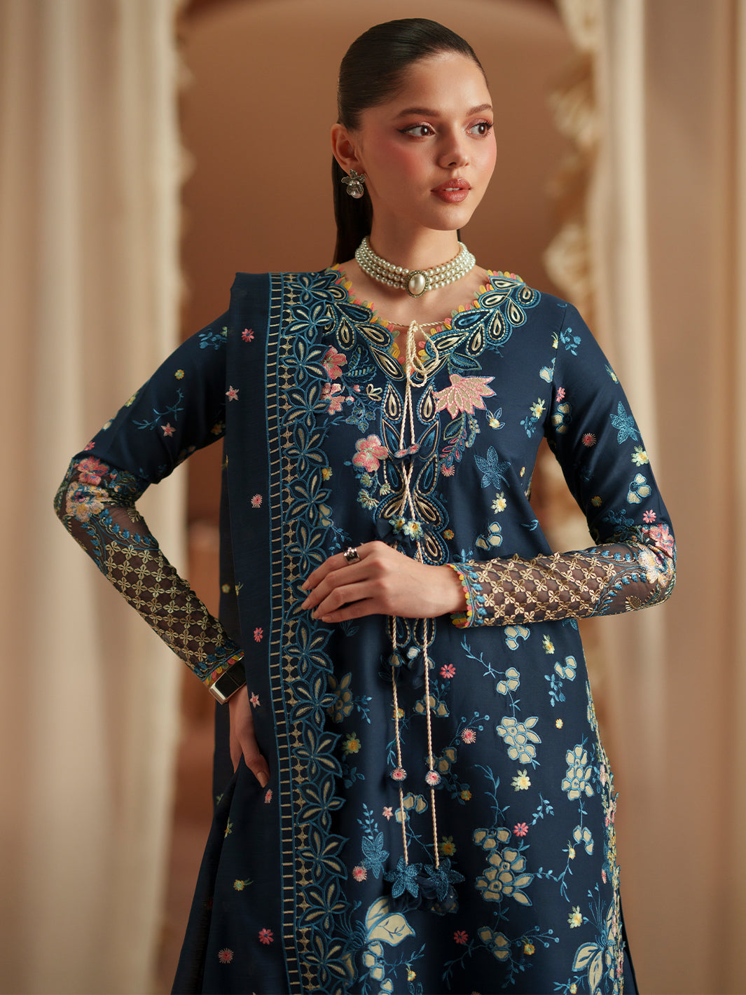 Bin ILyas | Mashriq Luxury Lawn '26 | D-117-C