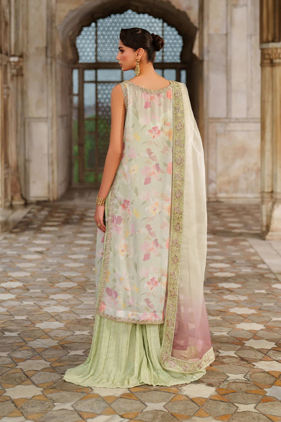 IZNIK | FESTIVE | UE-549