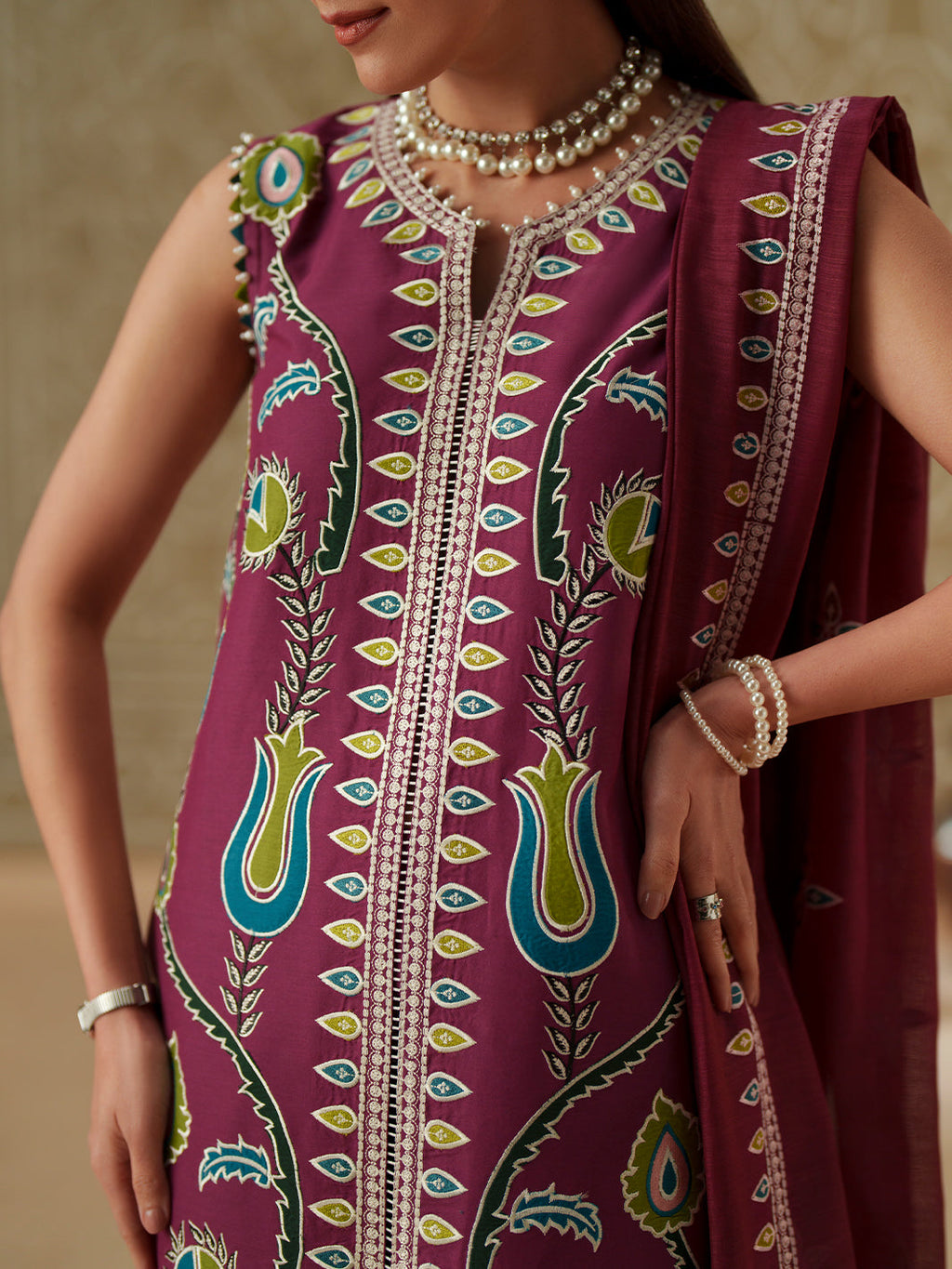 Bin ILyas | Mashriq Luxury Lawn '26 | D-118-A