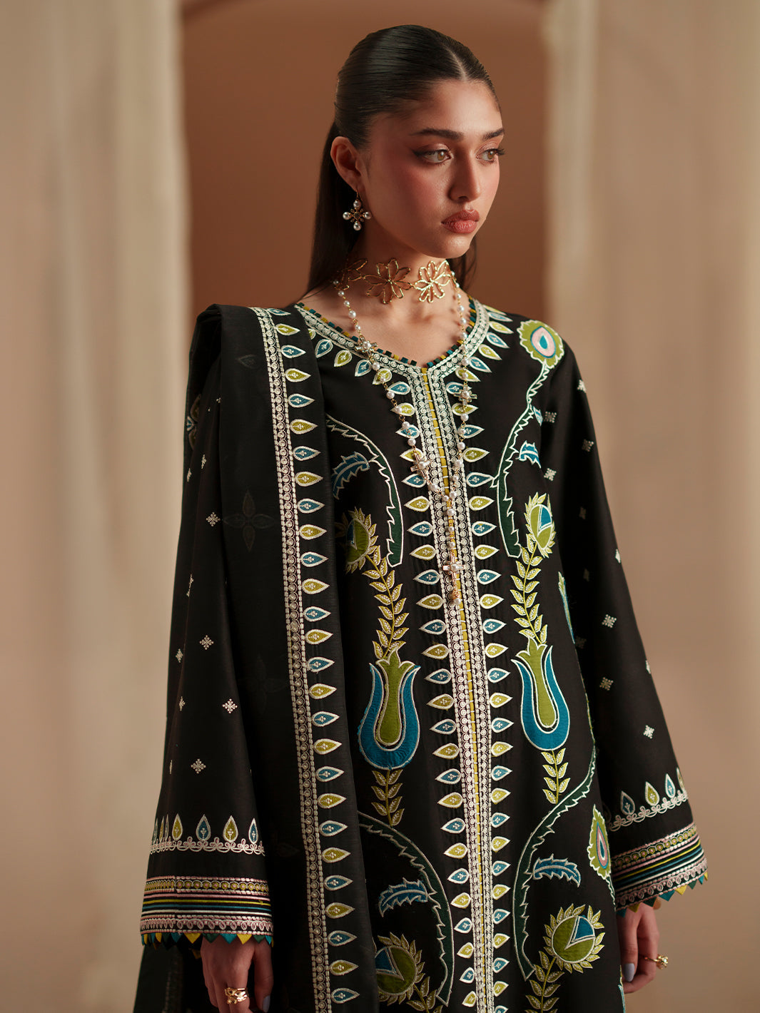 Bin ILyas | Mashriq Luxury Lawn '26 | D-118-B