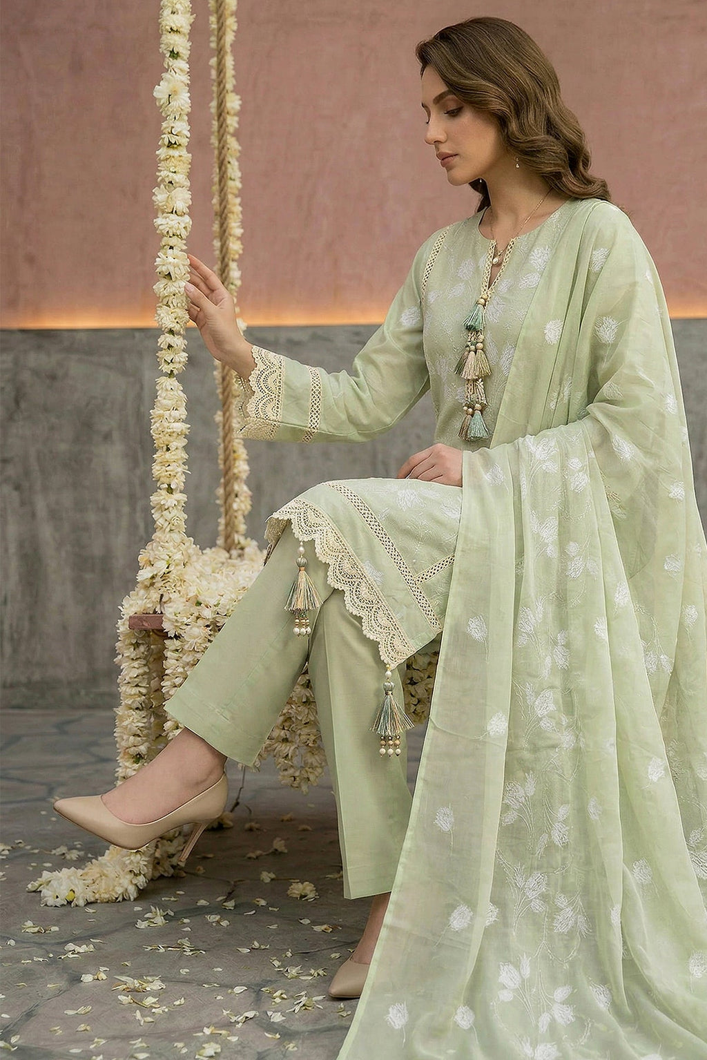 Noor E Fajar | Saira Luxury Lawn | NF-1555