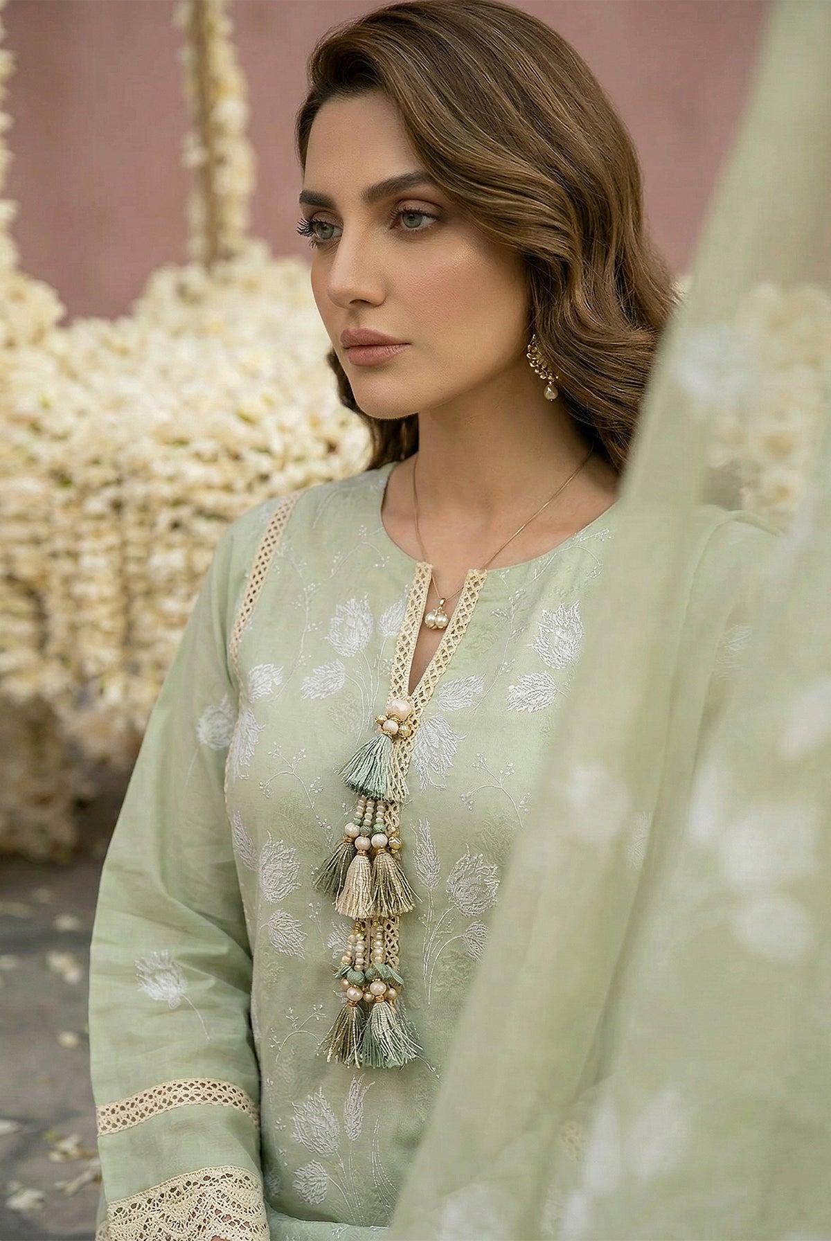 Noor E Fajar | Saira Luxury Lawn | NF-1555