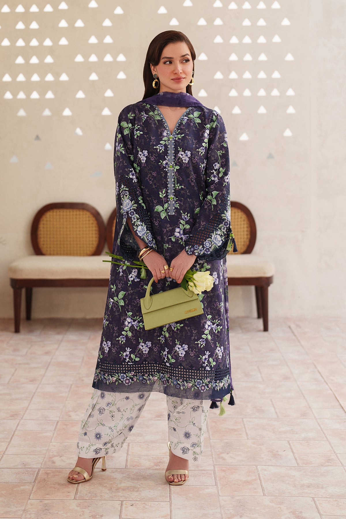 Baroque | Embroidered lawn | UF-4405