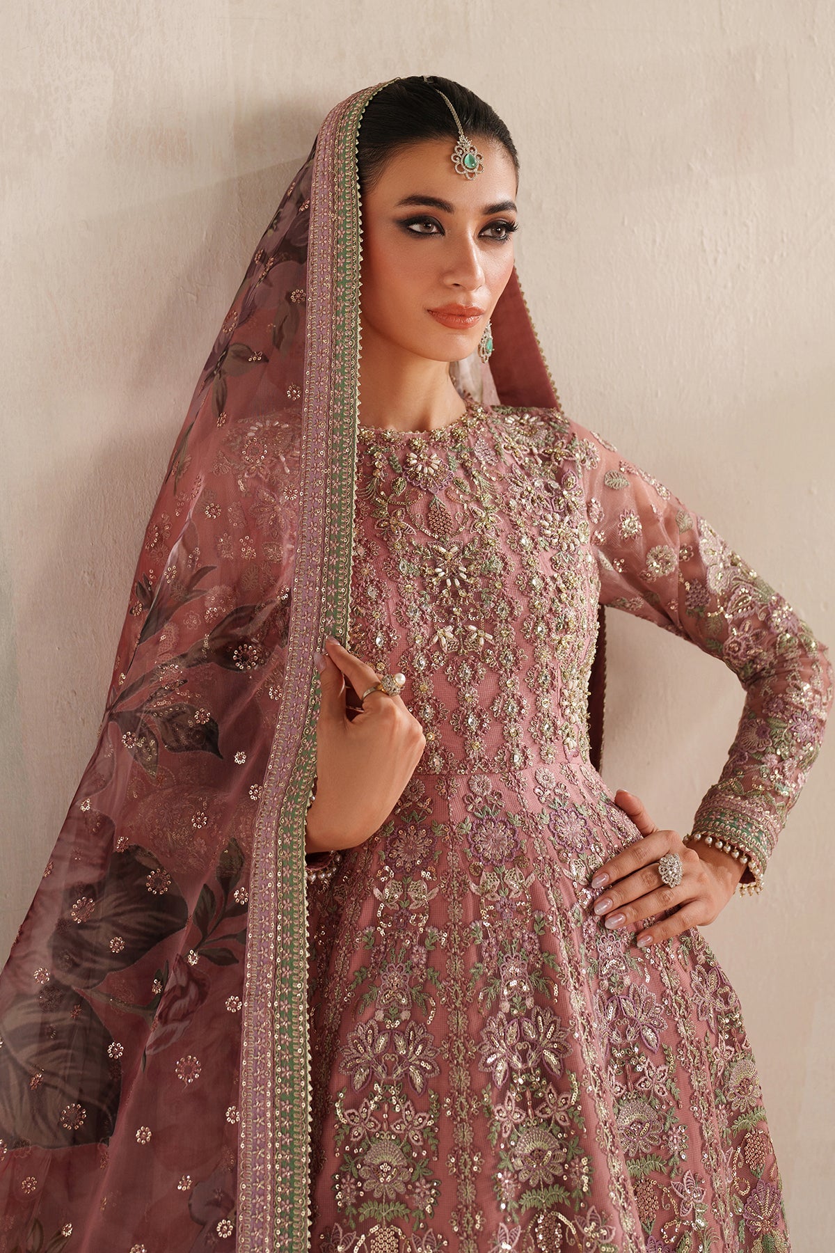 Baroque | EMBROIDERED NET | UF-4377