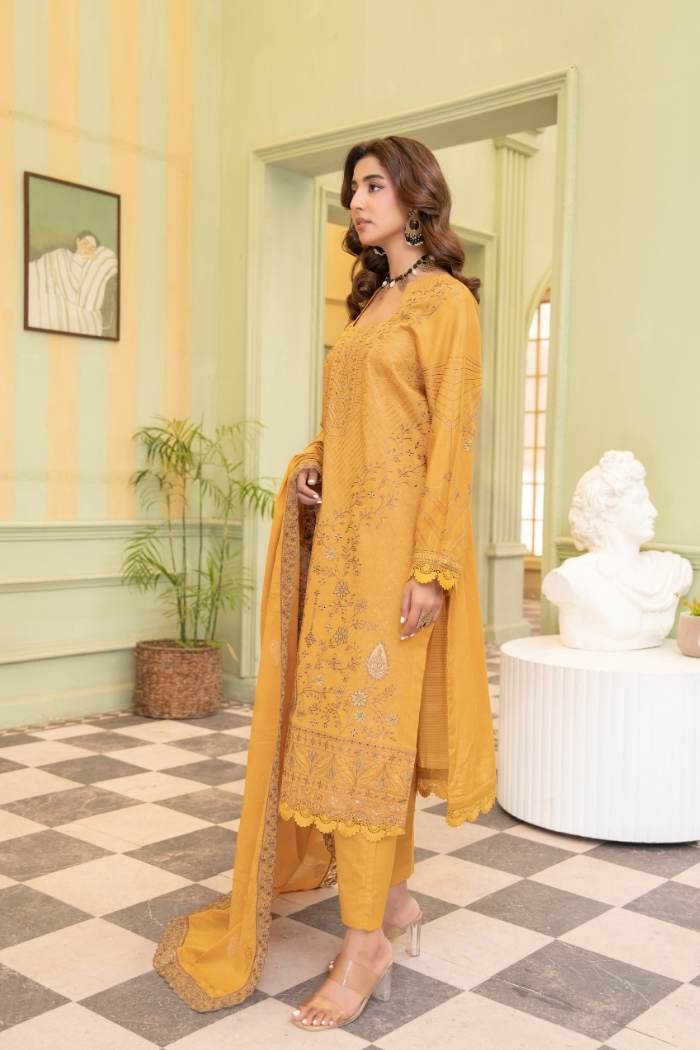 Riaz Arts | Namoos Lawn | RA-N-06