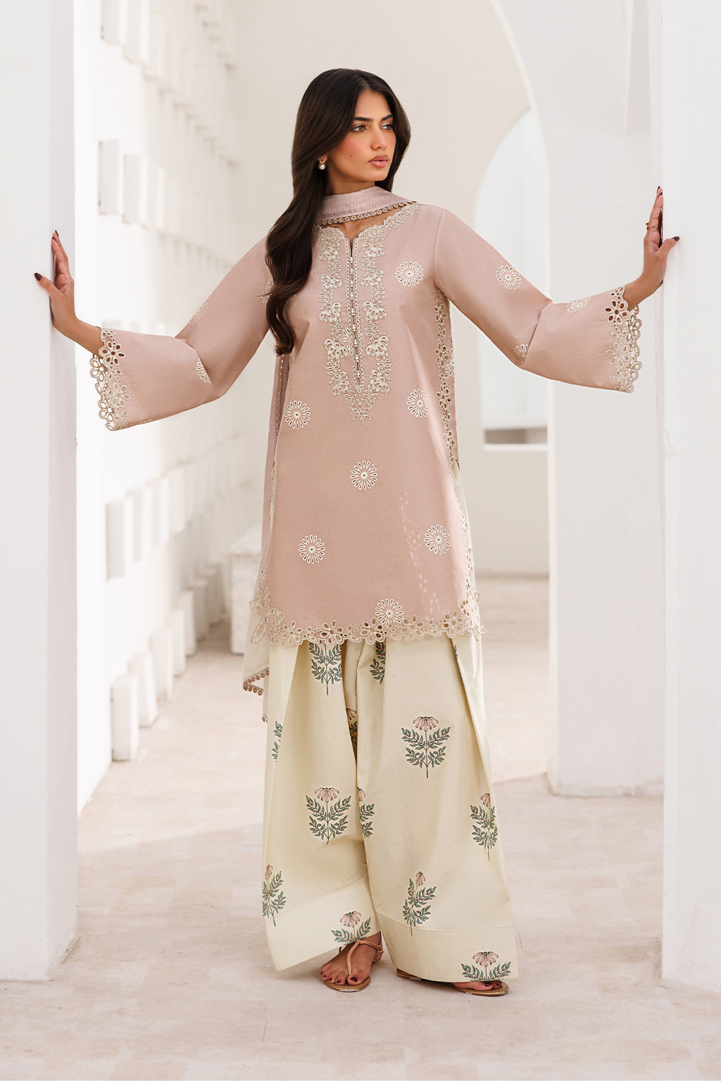 Iznik | Printed Lawn | UE-640