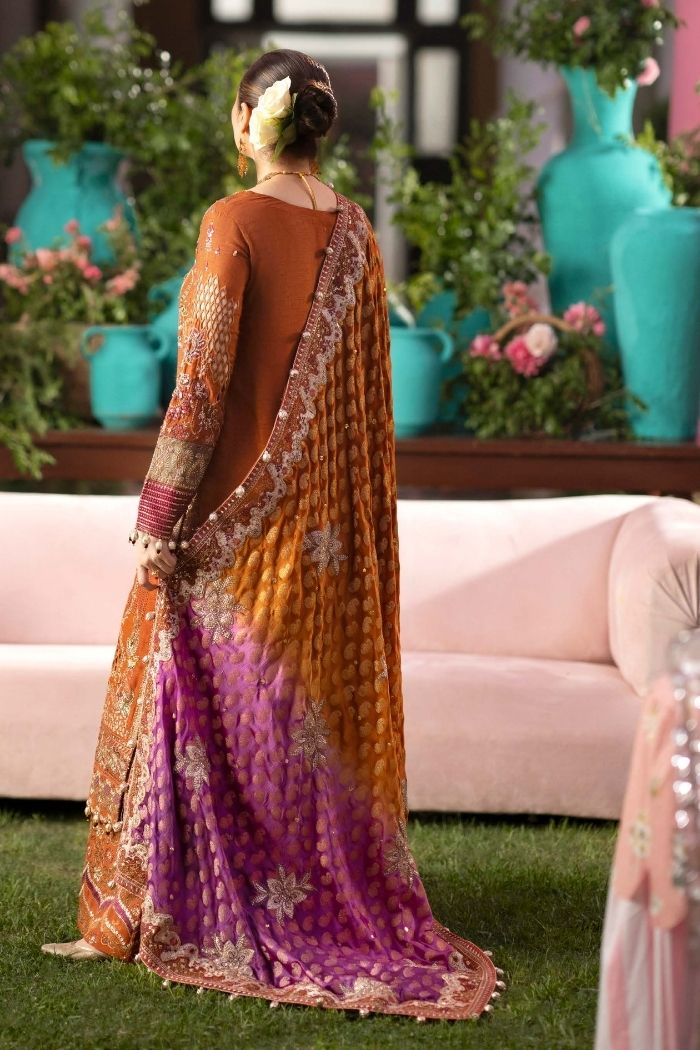 Nureh | Jhoomro Luxury Formals | Elyana