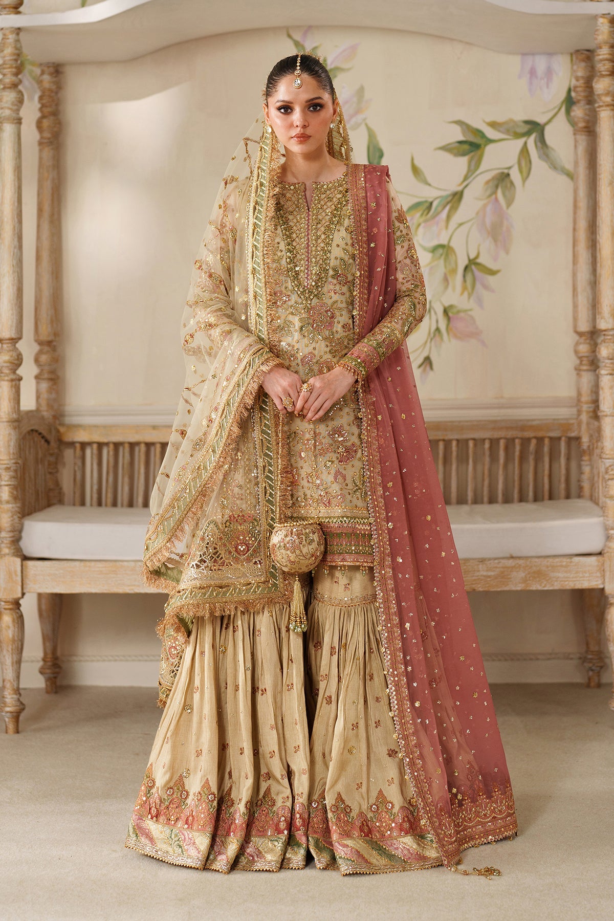 Baroque | EMBROIDERED NET | CH14-02