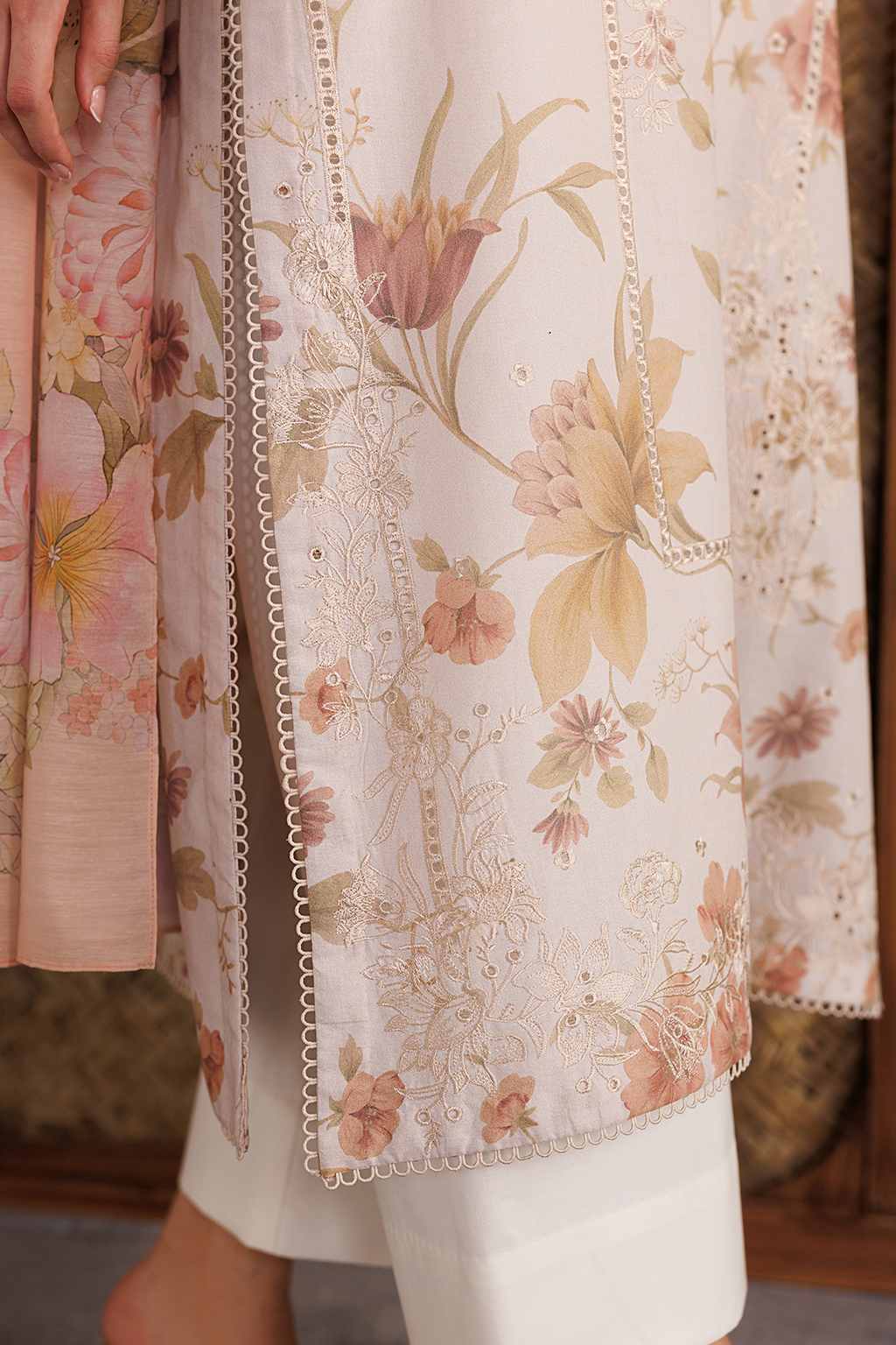 Iznik | Festive Embroidered Lawn | IBE-05
