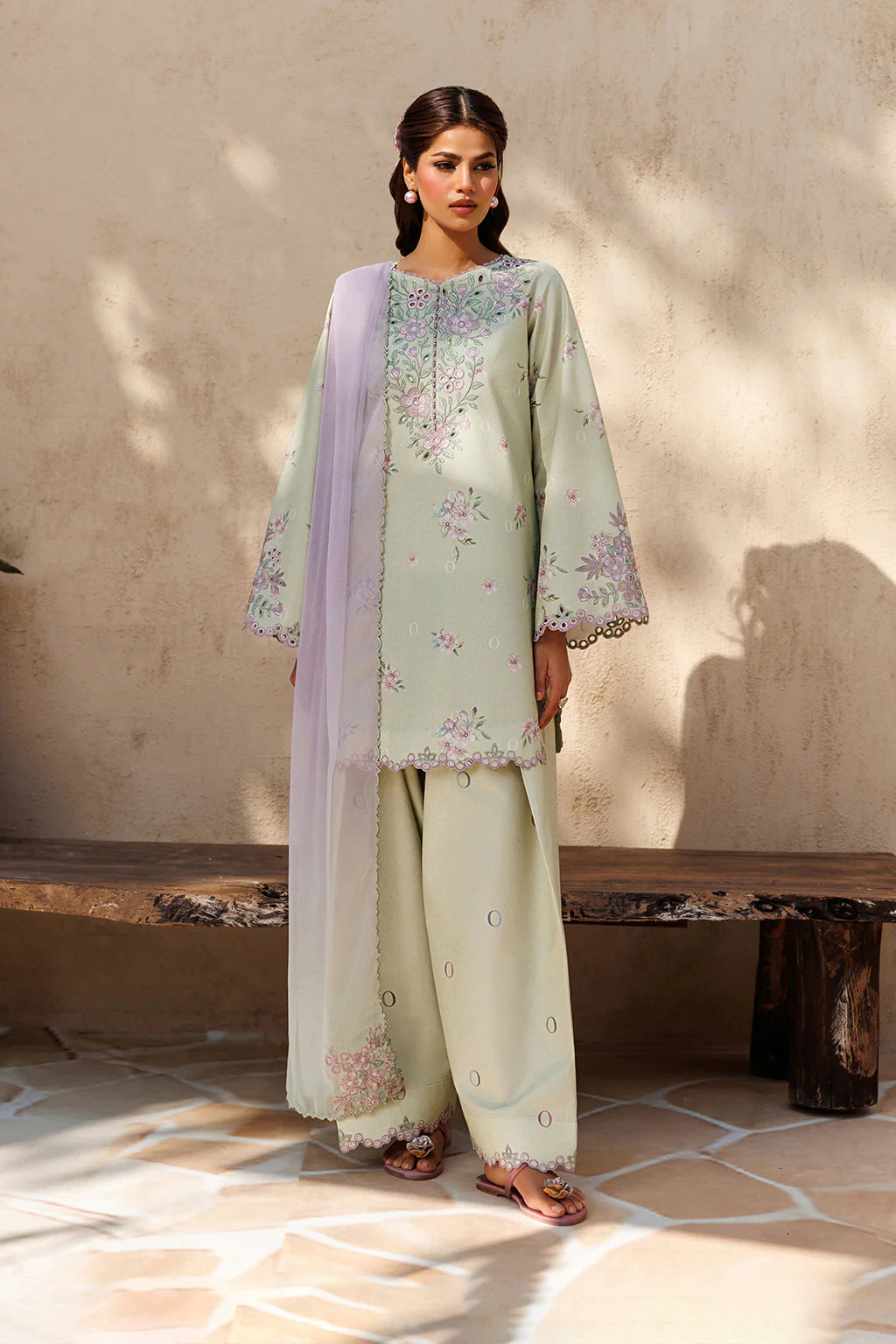 Iznik | Printed Lawn | UE-665