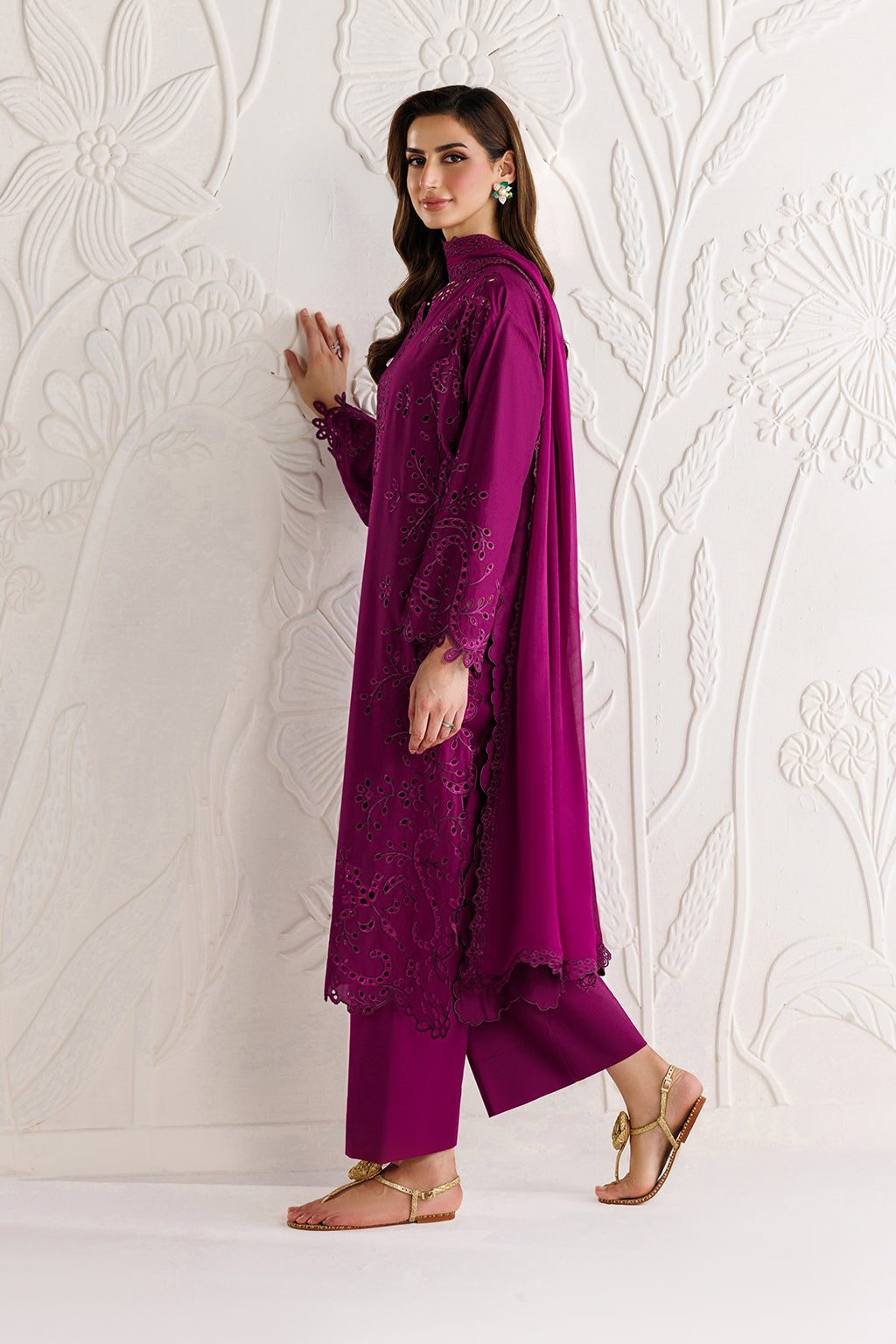 Iznik | Lawn ’26 | UE-678