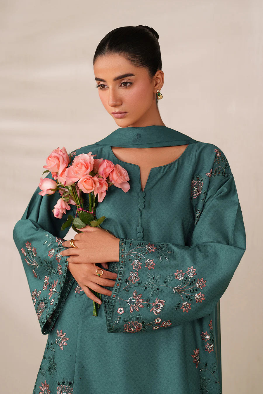 Iznik | Online Exclusive Lawn | UE-625