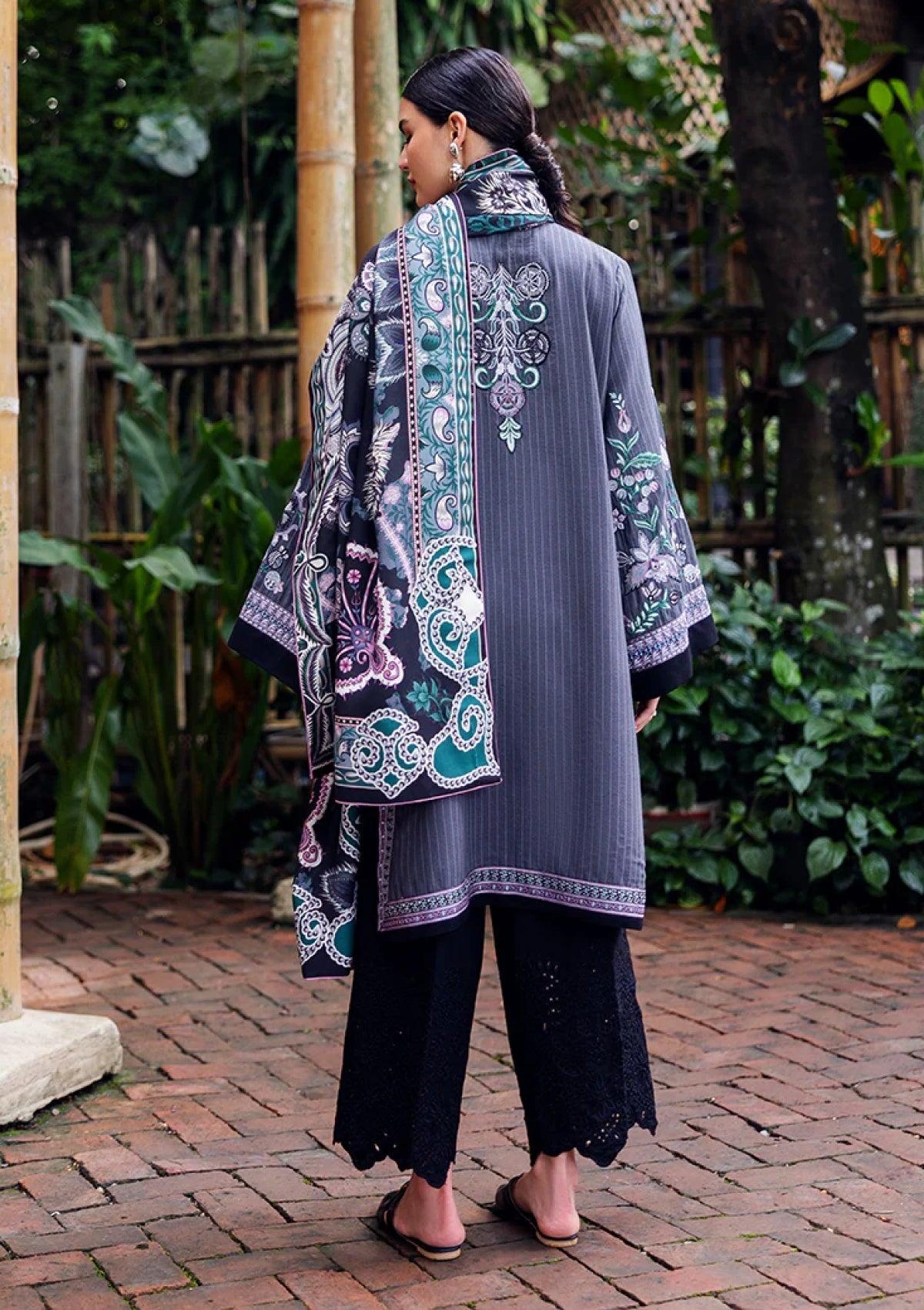 Mushq | Hemline Symphony Karandi Edit 25 | HUN#205 - Silver Mist