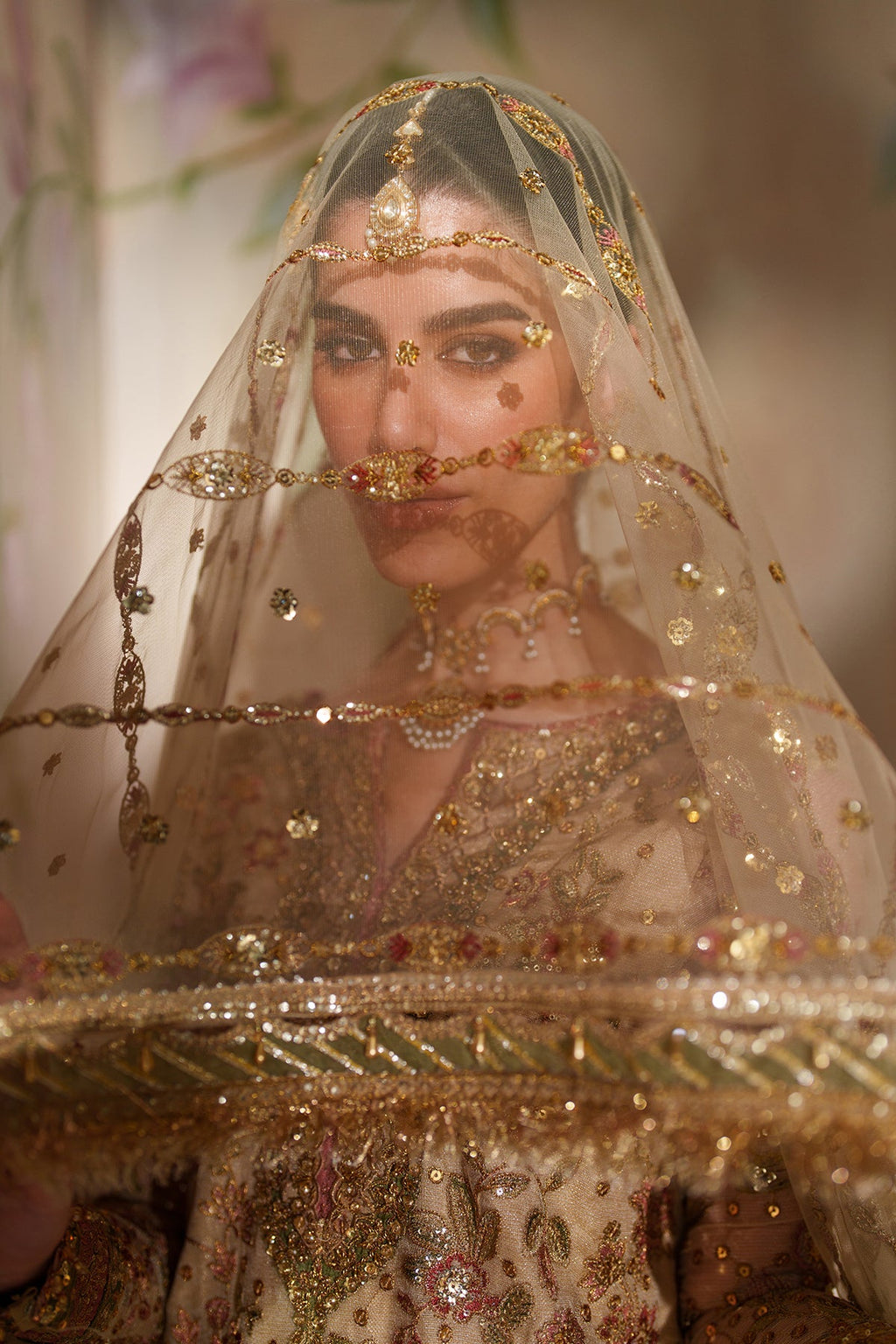 Baroque | EMBROIDERED NET | CH14-02