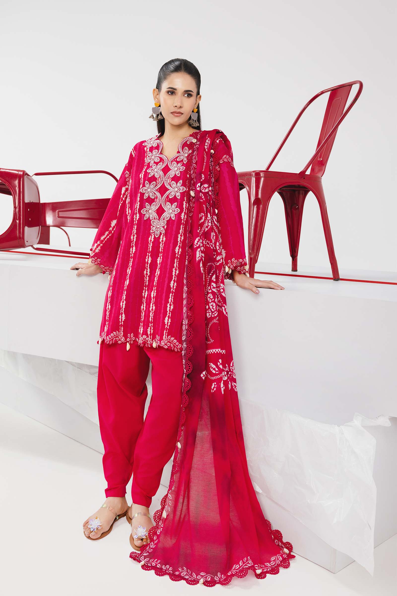 MARIA B | 3 Pc Unstitched Embroidered Lawn Suit | MB-CUSV13-14A