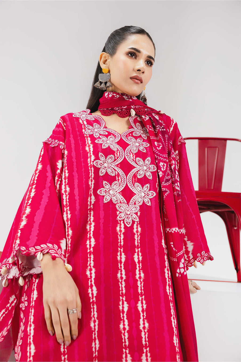 MARIA B | 3 Pc Unstitched Embroidered Lawn Suit | MB-CUSV13-14A